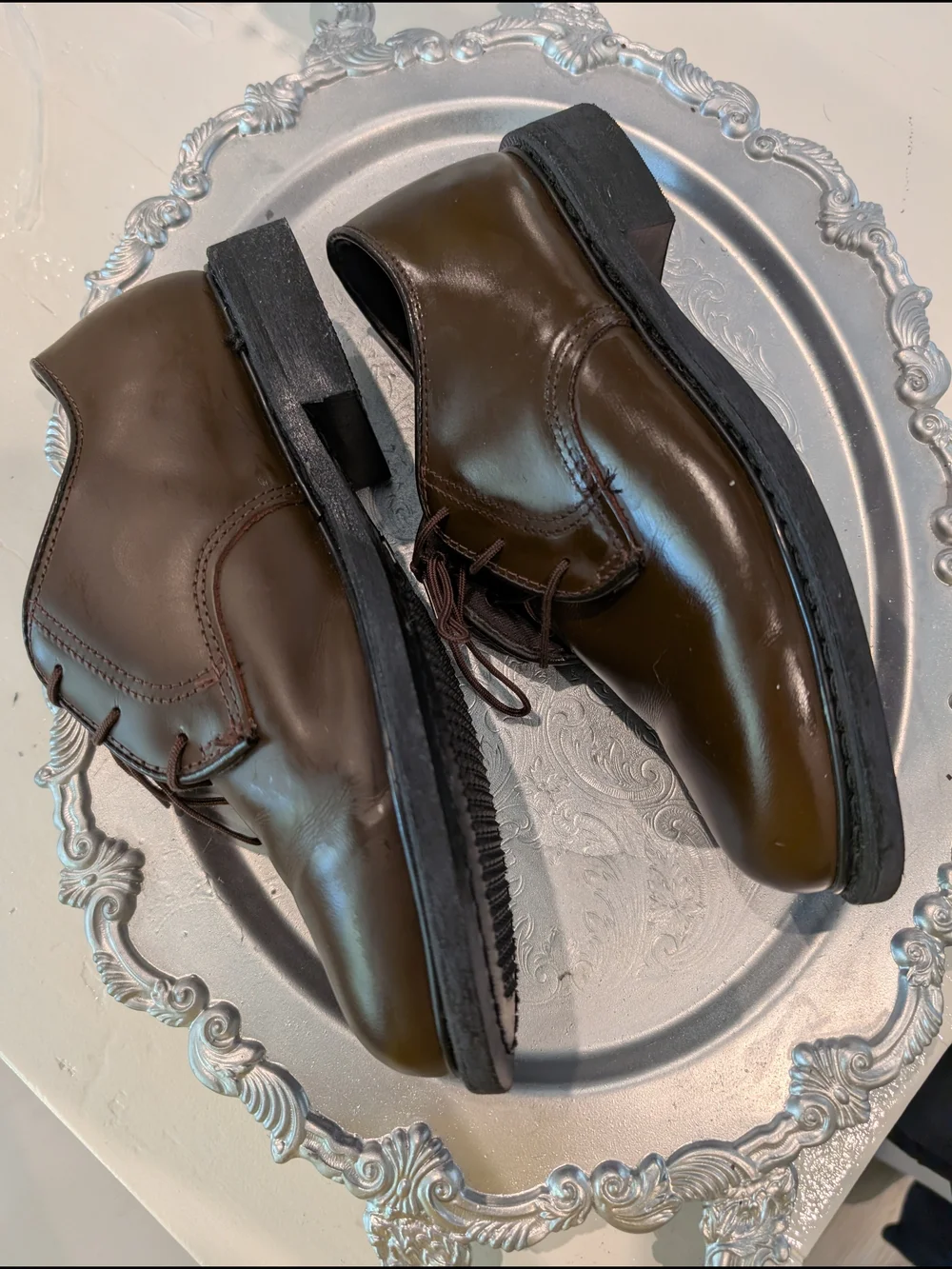 Capps Men's Brown Lace-Up Derby Shoes with Polished Leather Finish Size 8.5